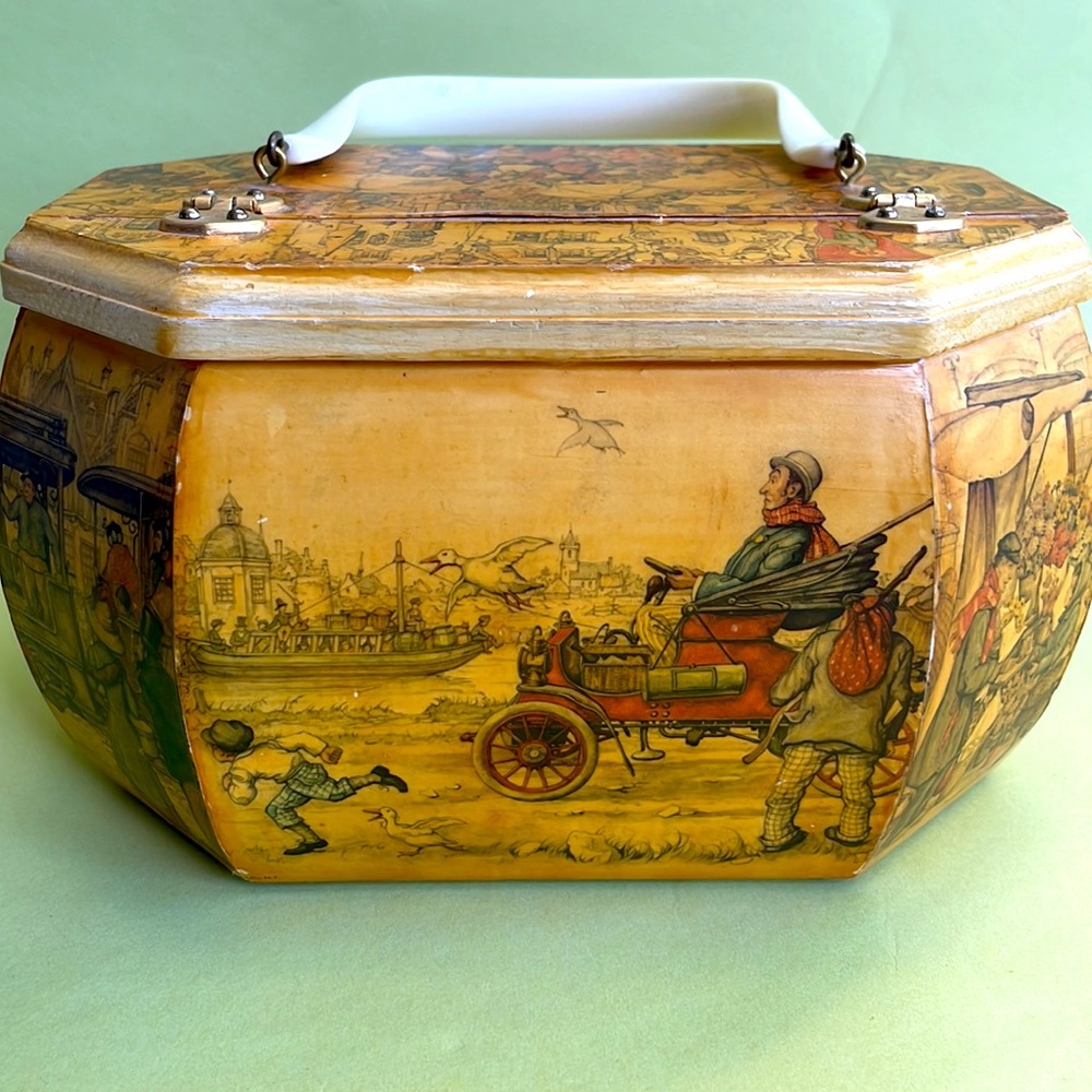 Vintage wooden handmade bag with unique lock - Picture 10 of 16